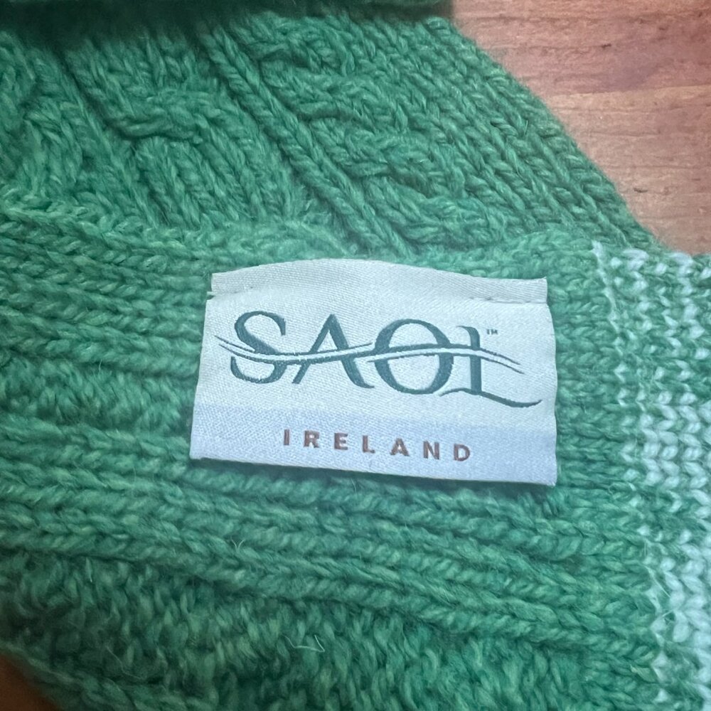 Irish Merino Wool Beanie and Scarf Set, Green with Shamrocks by Saol - Picture 4 of 11